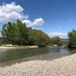 Four Rivers Чаплина